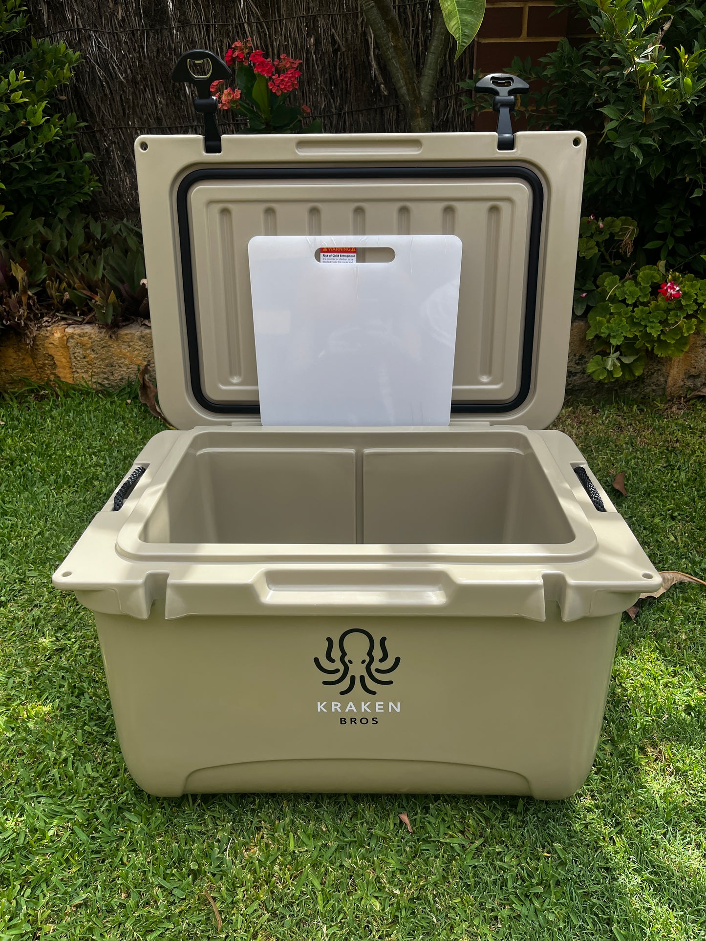 The Monty - Hrad Eski Cooler 35Ltr